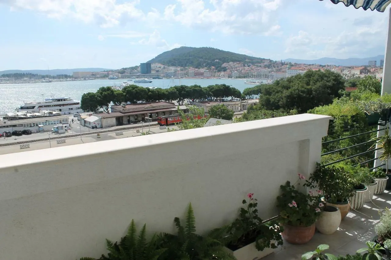 Bianca Beach Apartments 斯普利特
