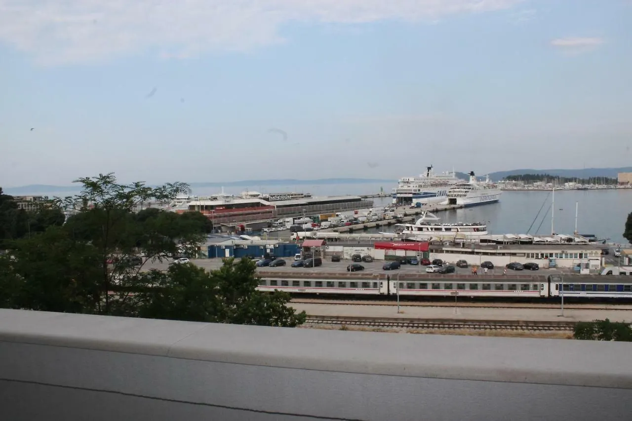 Bianca Beach Apartments 斯普利特